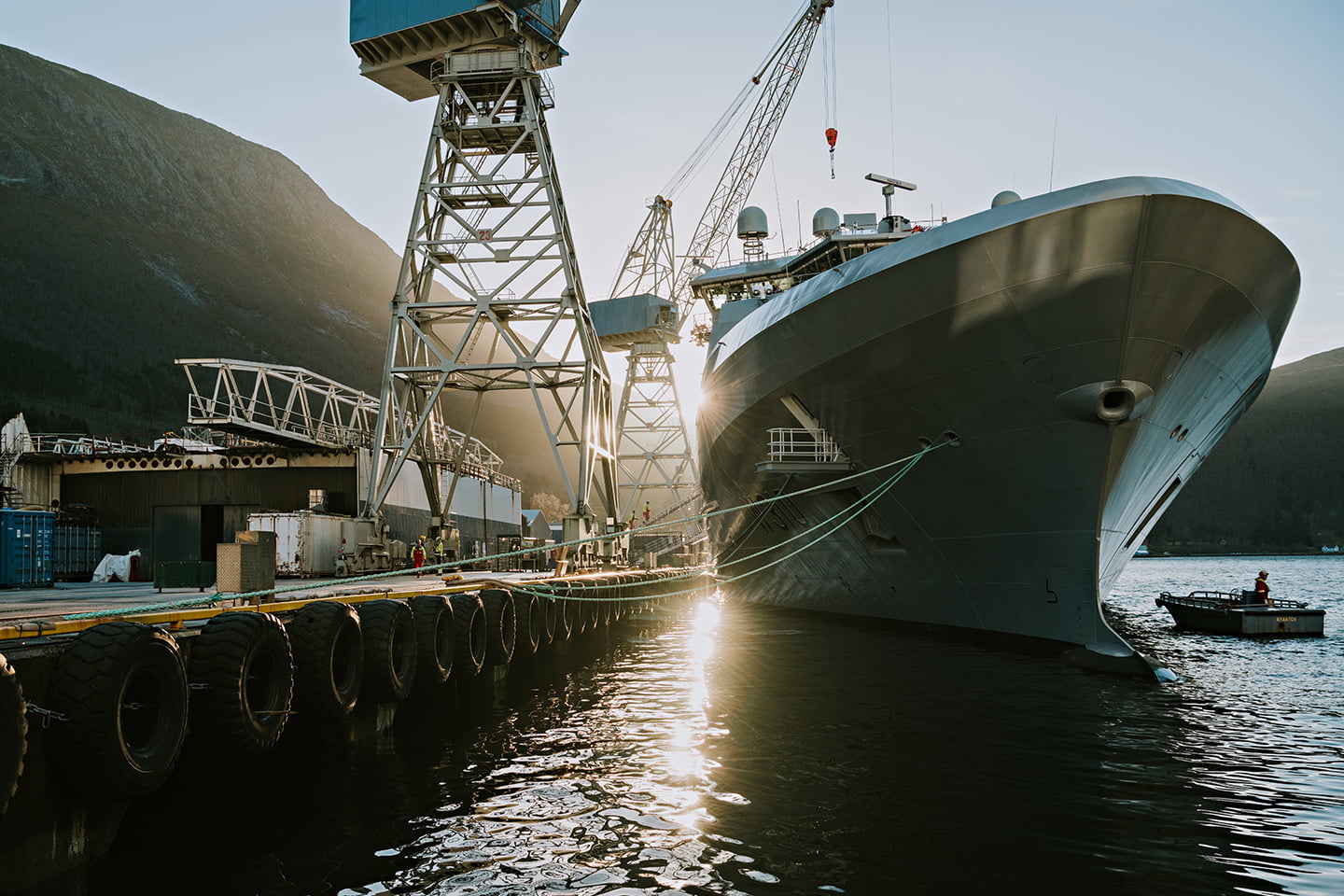 KV Jan Mayen at Vards yard
