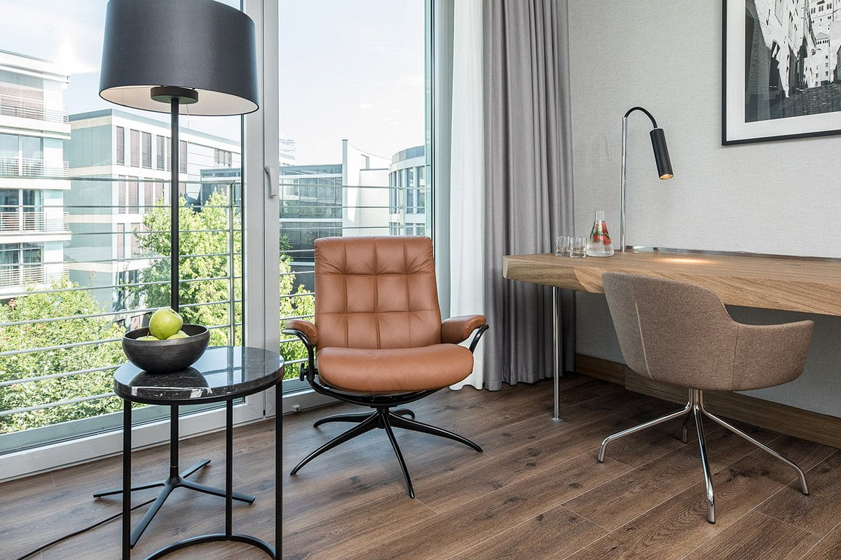 Radisson Cologne room with Stressless chair