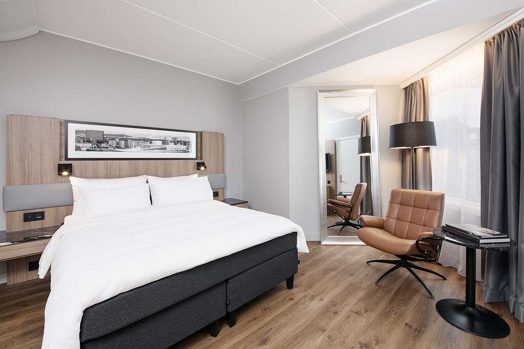 Radisson superior room with Stressless chair