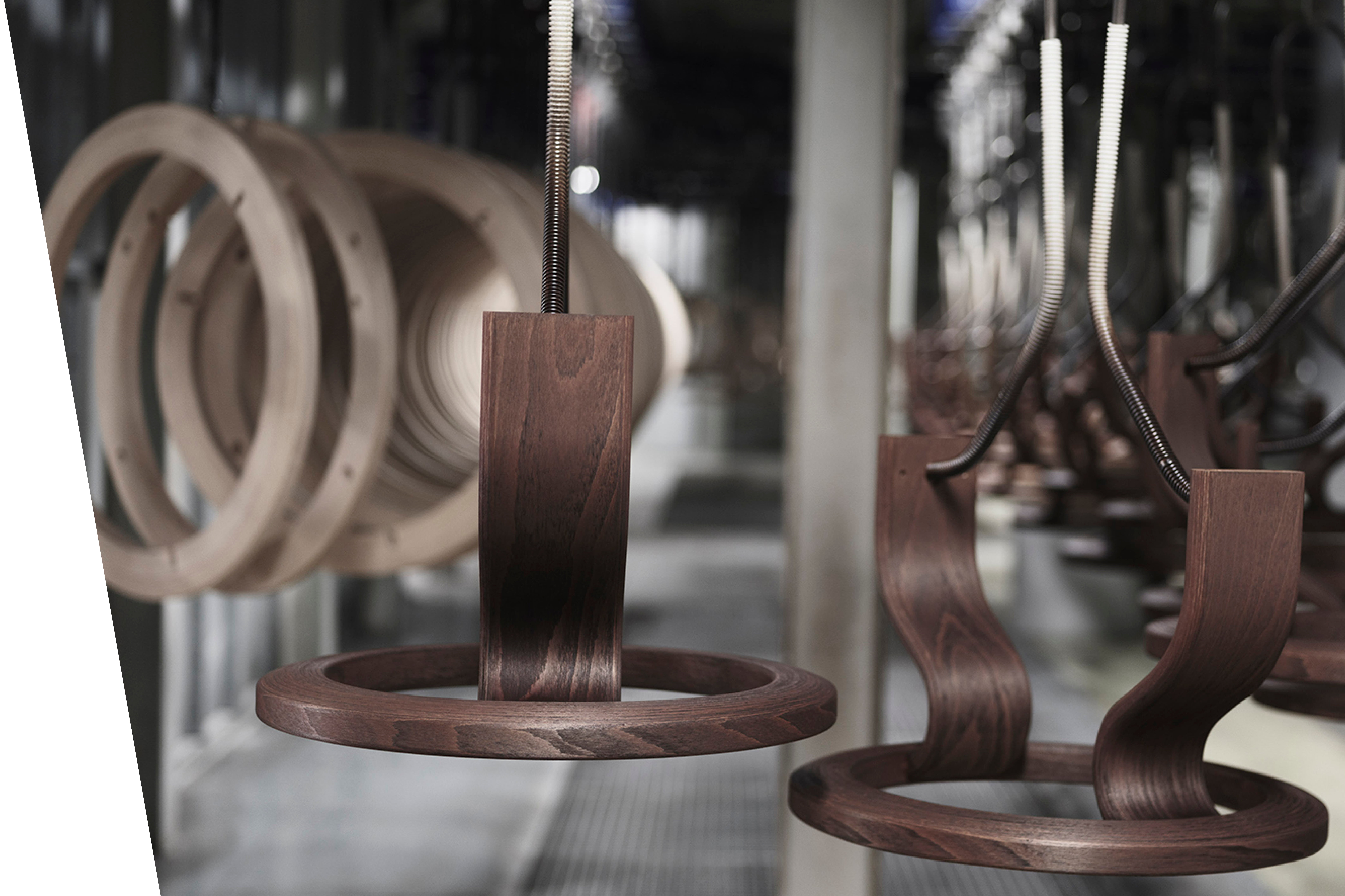 Production of Stressless® recliner classic base